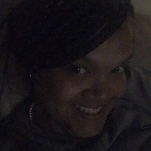 Meet your Posher, Risa